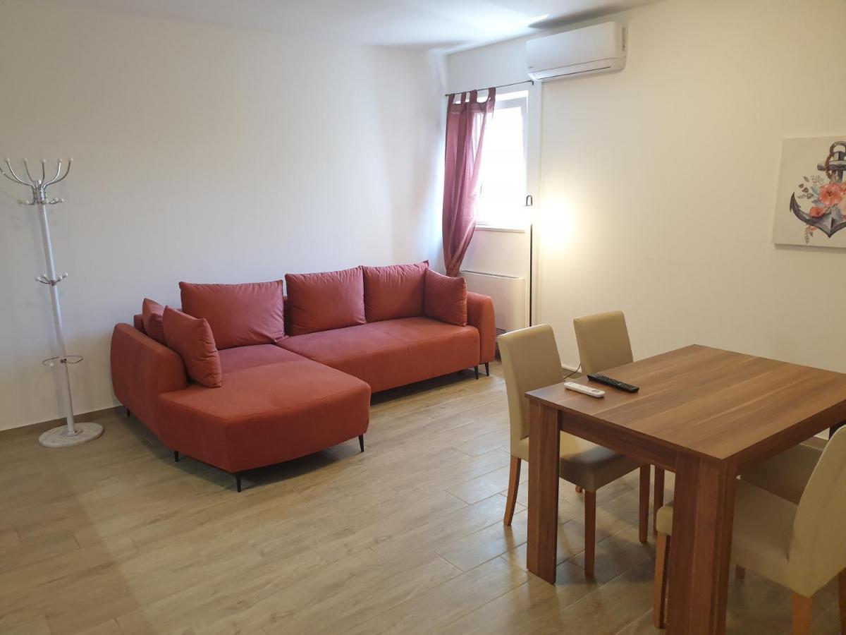 Apartments Valeria Divšići Exterior foto
